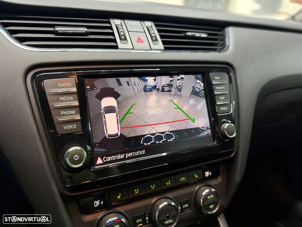 Skoda Octavia Break 2.0 TDI (Green tec) RS - 19