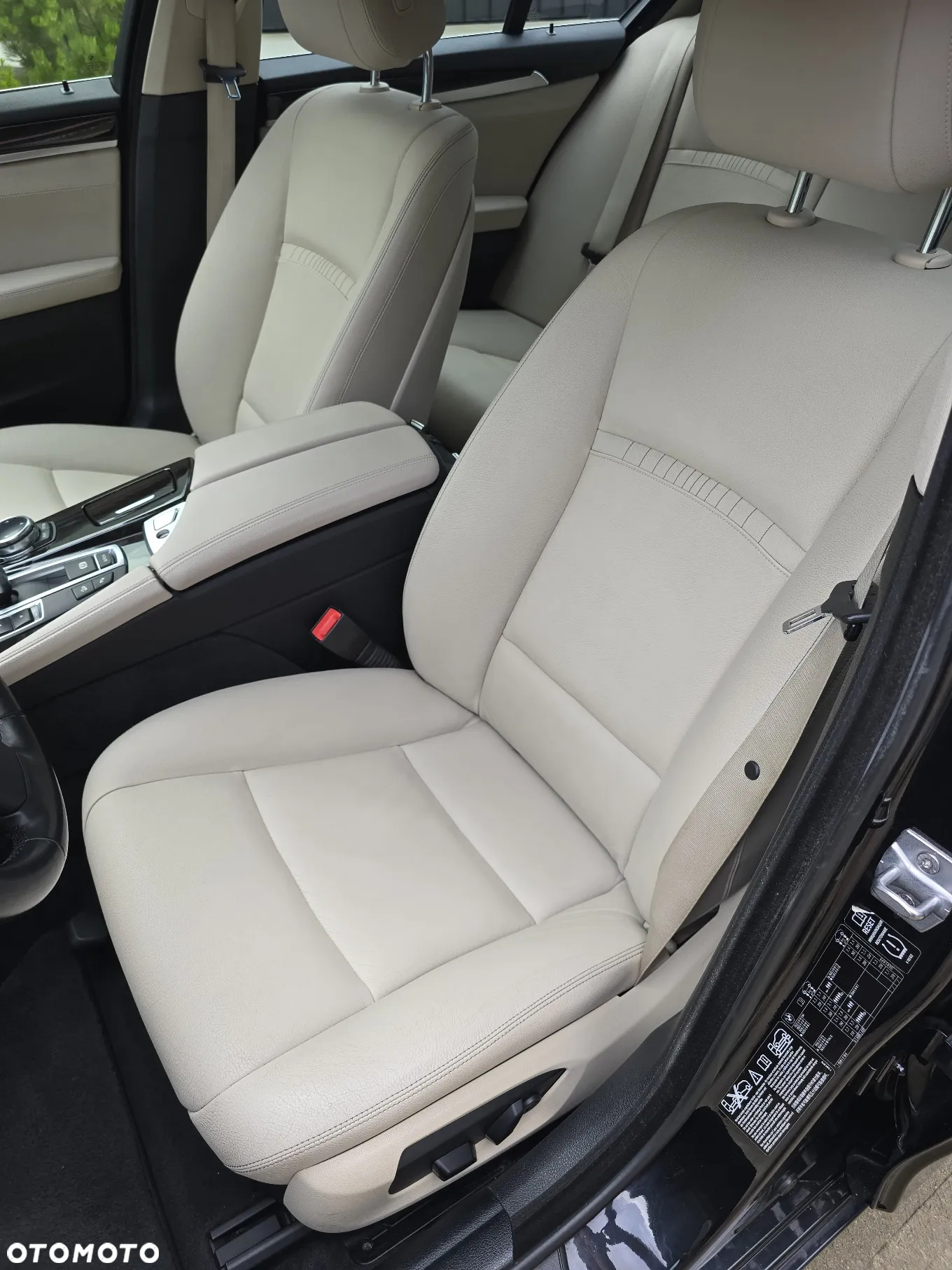 BMW Seria 5 520d xDrive Luxury Line - 15