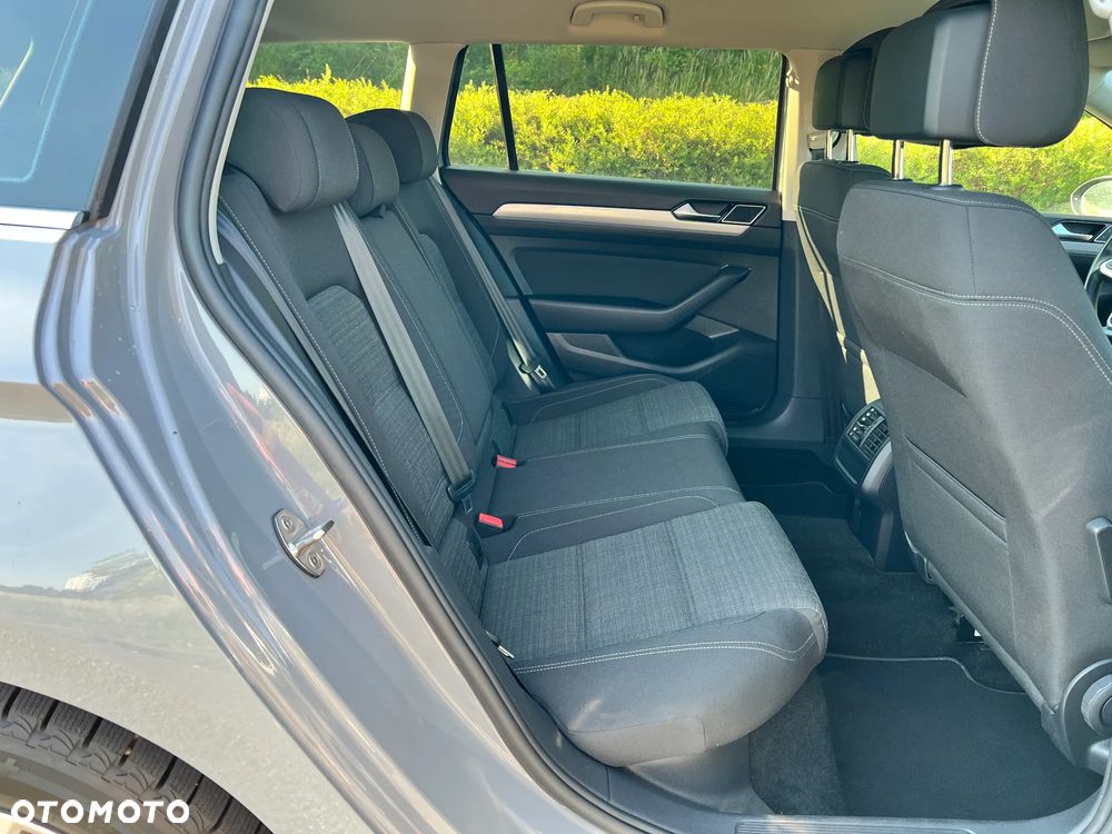 Volkswagen Passat Variant 1.5 TSI EVO Business DSG - 15