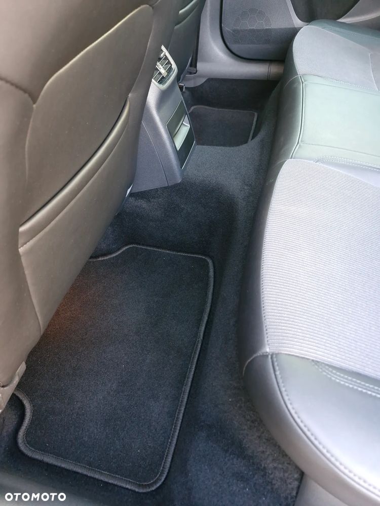 Skoda Octavia 2.0 TDI SCR Clever DSG - 26