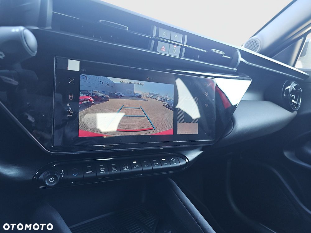 Alfa Romeo Junior 1.2 mHEV Ti eDCT - 14