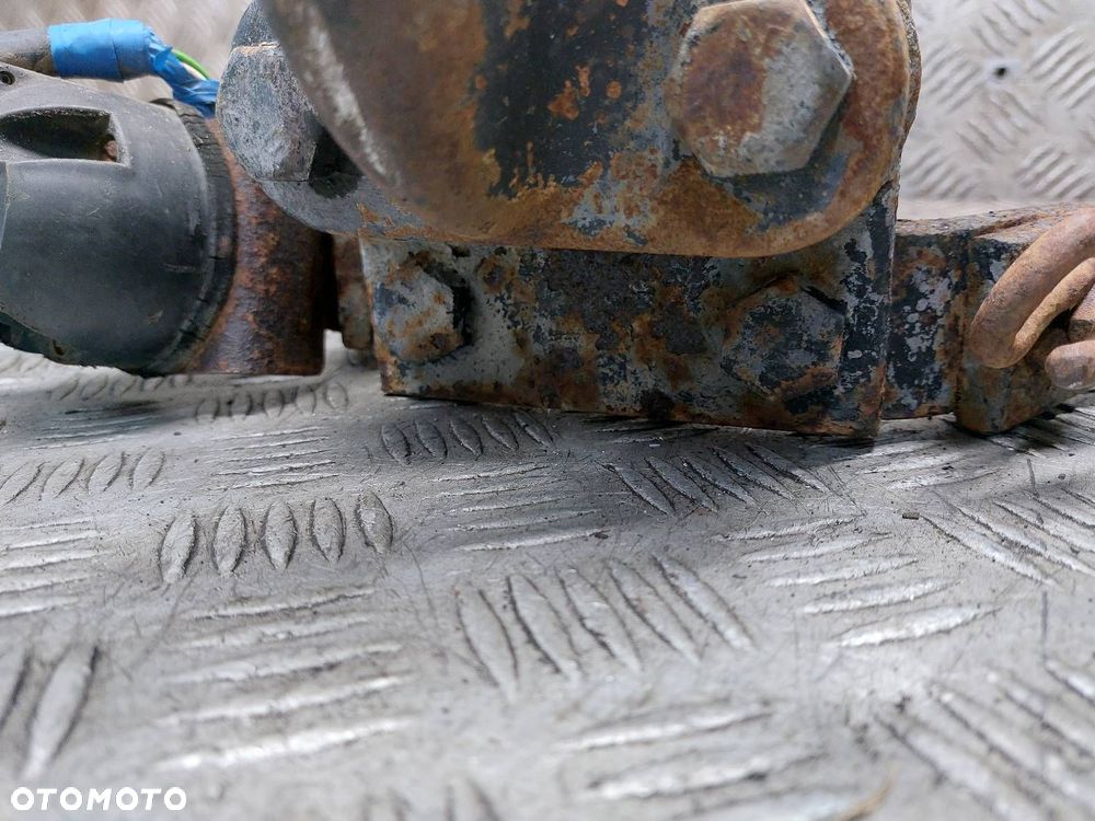 HAK HOLOWNICZY BRAK TABLICZKI LAND ROVER DISCOVERY I - 3