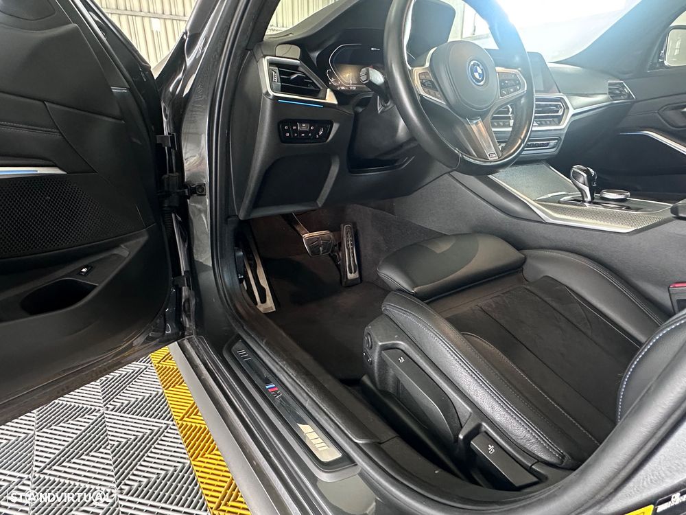 BMW 330 e Pack M Auto - 12