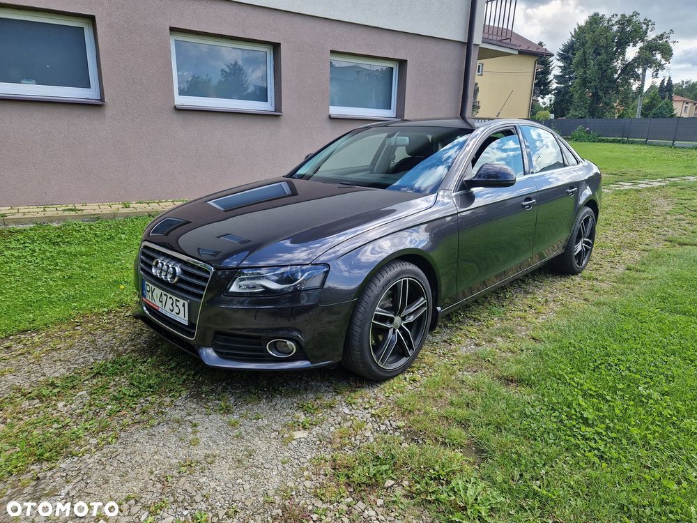 Audi A4 Limousine