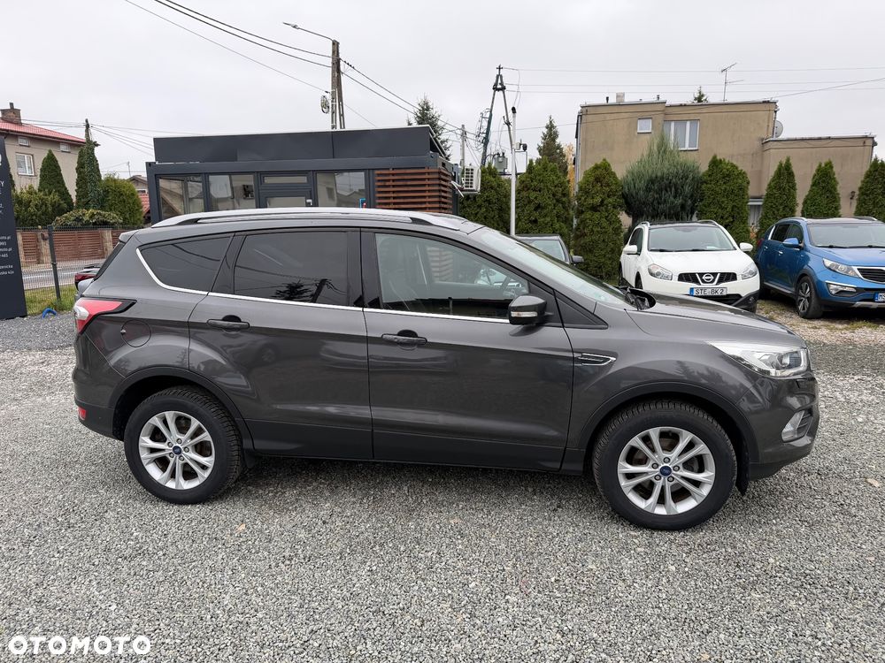 Ford Kuga 1.5 EcoBoost 2x4 Titanium - 9