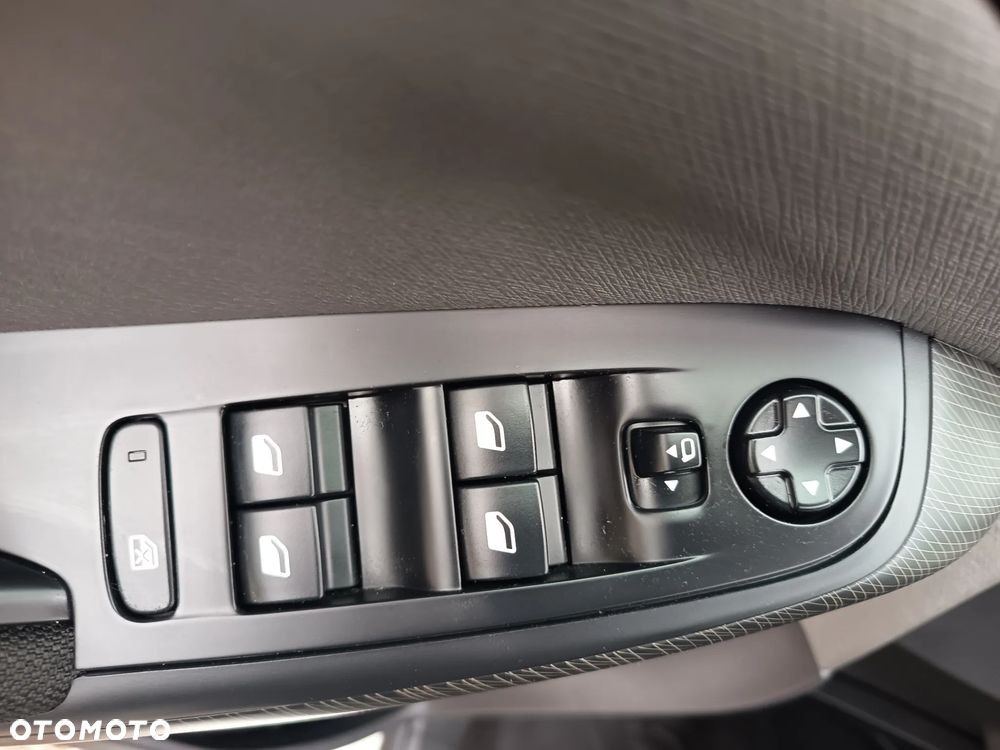 Citroën C4 Picasso 2.0 BlueHDi Shine S&S EAT6 - 29