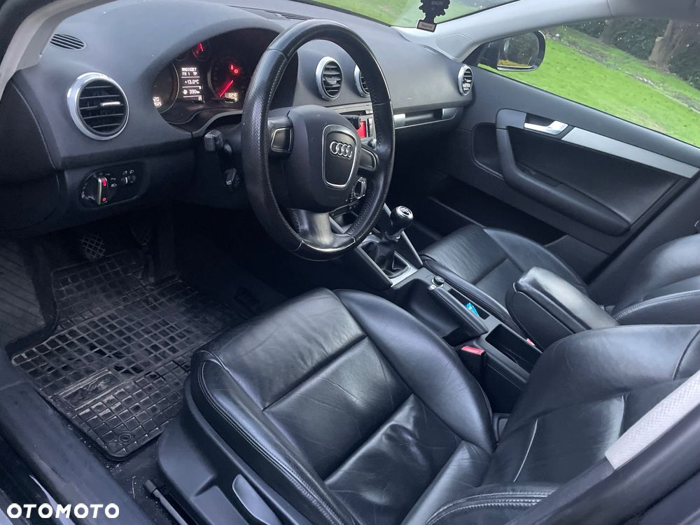 Audi A3 1.6 TDI DPF Attraction - 8