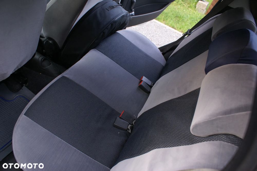 Fiat Punto 1.2 8V - 9