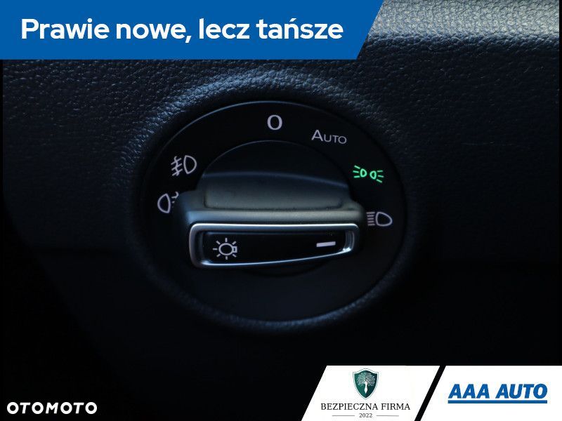 Volkswagen T-Roc - 24