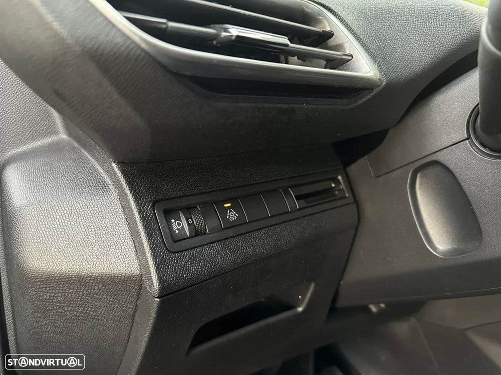 Peugeot 3008 1.2 PureTech Allure Pack EAT8 - 21