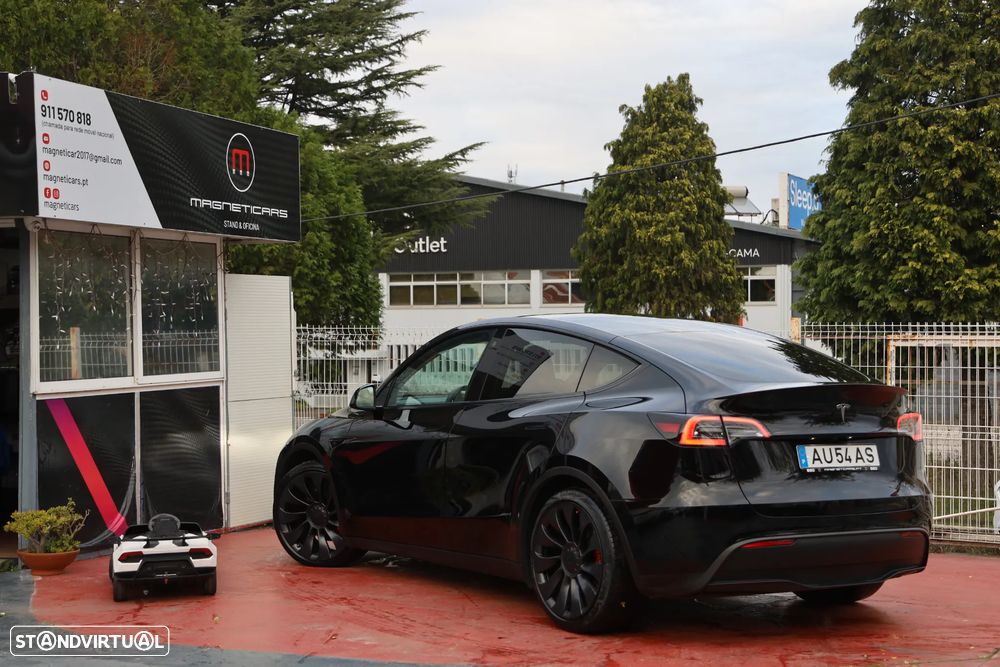 Tesla Model Y Performance Tração Integral - 31