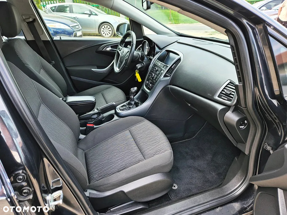 Opel Astra IV 1.4 T Business EU6 - 37
