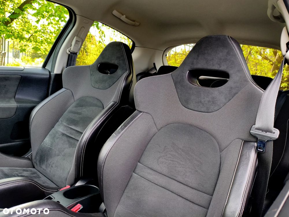 Peugeot 207 175 RC - 6