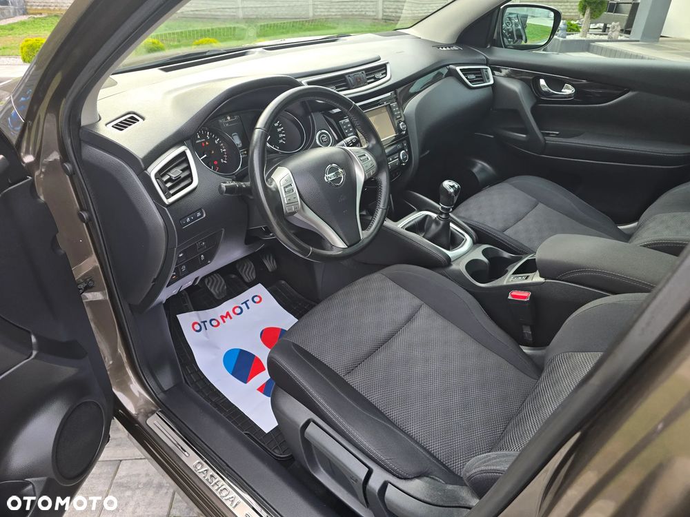 Nissan Qashqai 1.6 DIG-T N-Connecta - 30