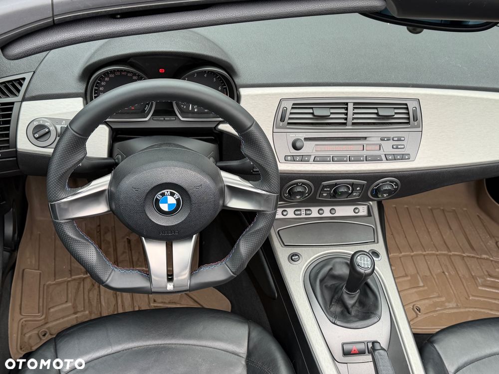 BMW Z4 3.0i - 16