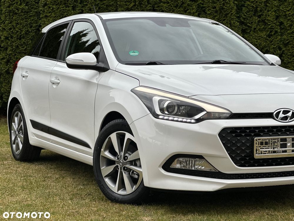 Hyundai i20 1.4 Wersja Jubileuszowa - 12