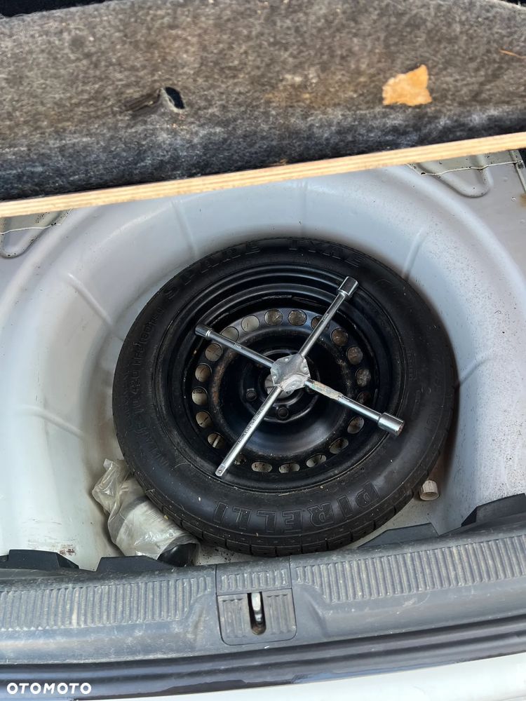 Skoda Octavia 1.6 TDI Ambiente - 27