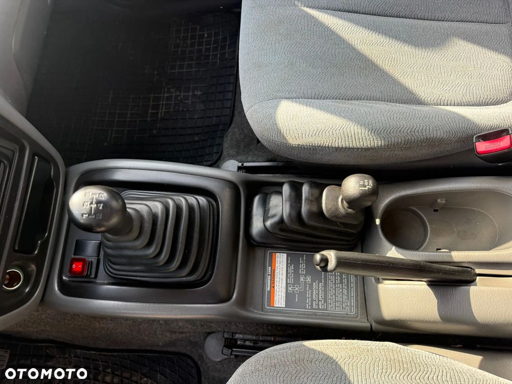 Suzuki Grand Vitara 2.7 V6 - 15