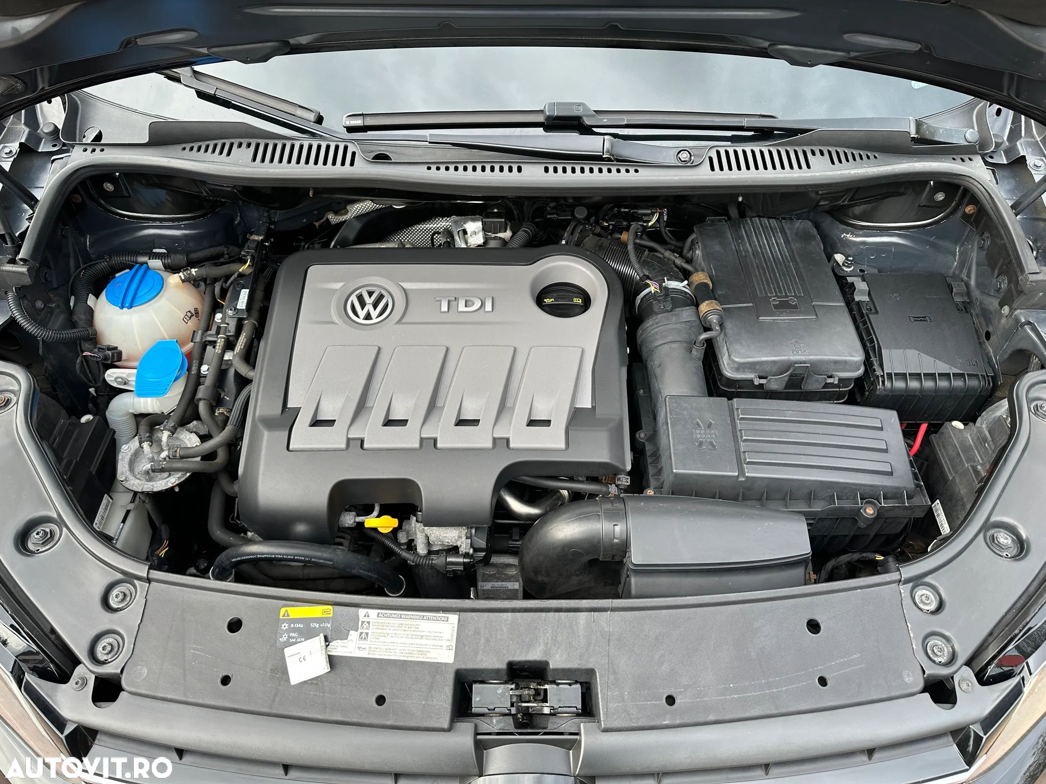 Volkswagen Touran 2.0 TDI DPF BlueMotion Technology DSG Life - 39