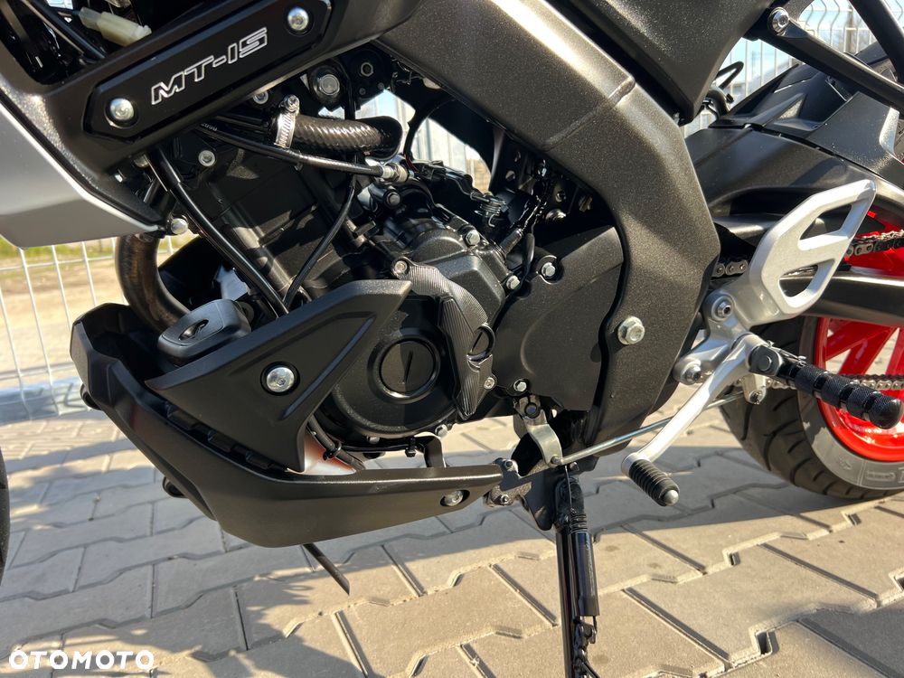 Yamaha MT - 6