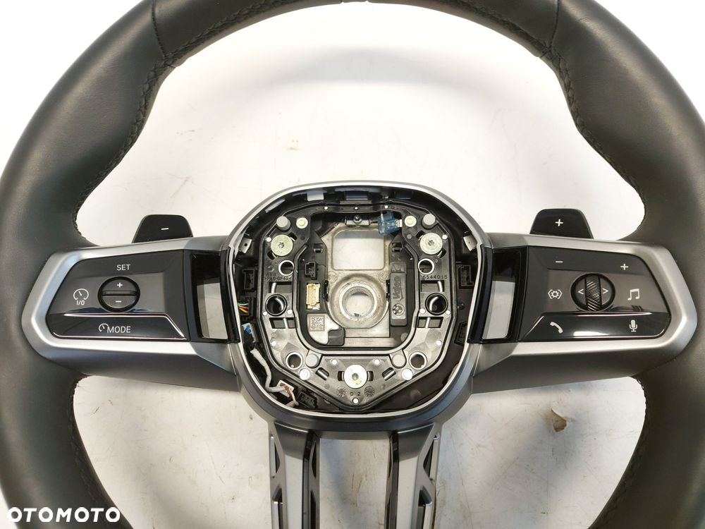 BMW 5 G60 Kierownica multimedialna skóra łopatki M-Pakiet 4008526 5A55A90 - 2
