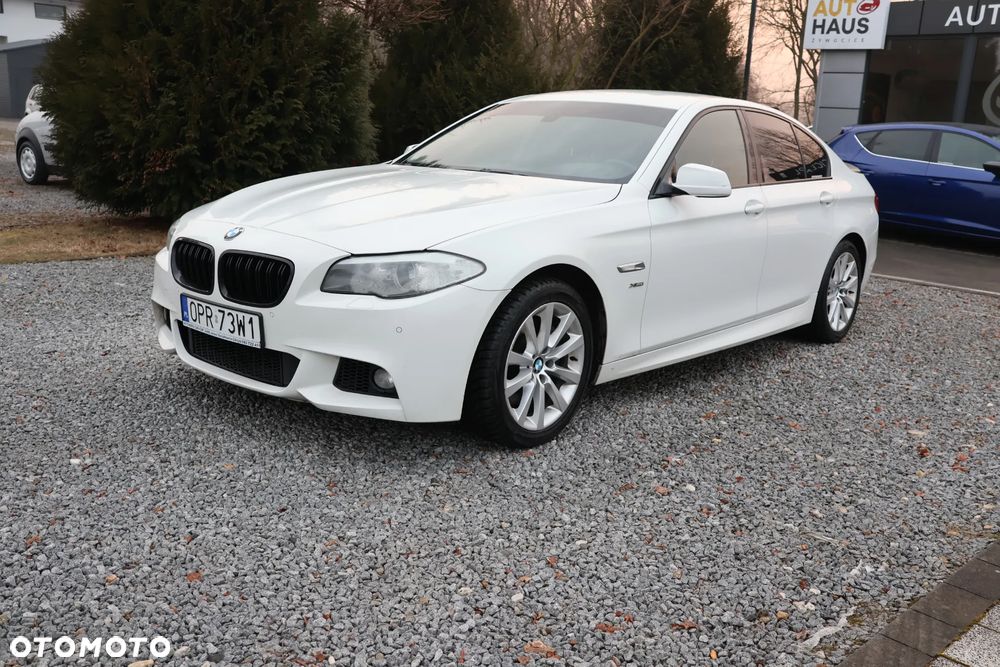 BMW Seria 5 525d xDrive Luxury Line - 1