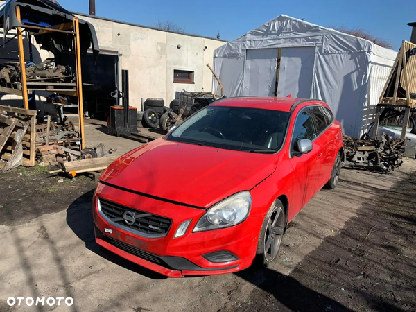 VOLVO V60 I R DESIGN 1.6D 115KM drivE 2012R 612-46 CAŁY NA CZĘŚCI