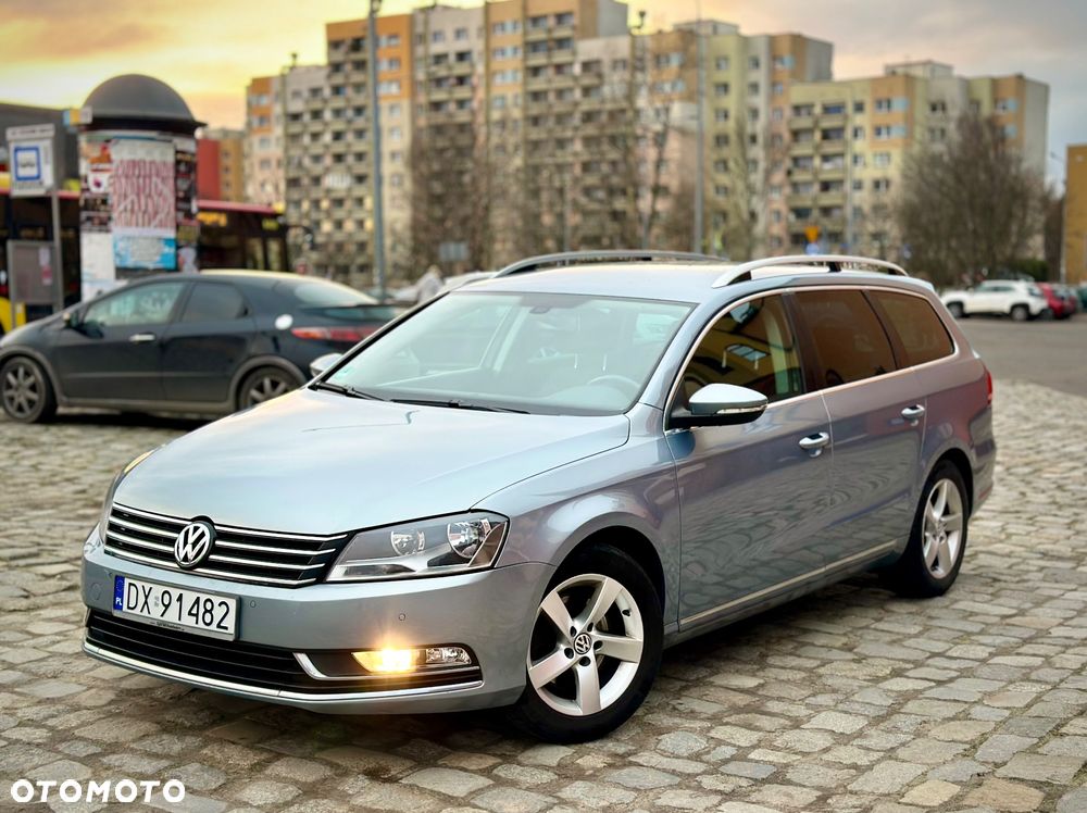 Volkswagen Passat 1.8 TSI Exclusive - 29