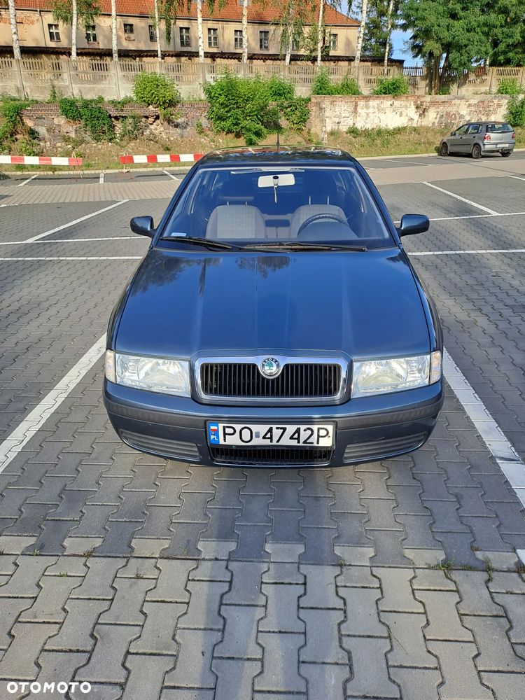 Skoda Octavia 2.0 Ambiente - 1