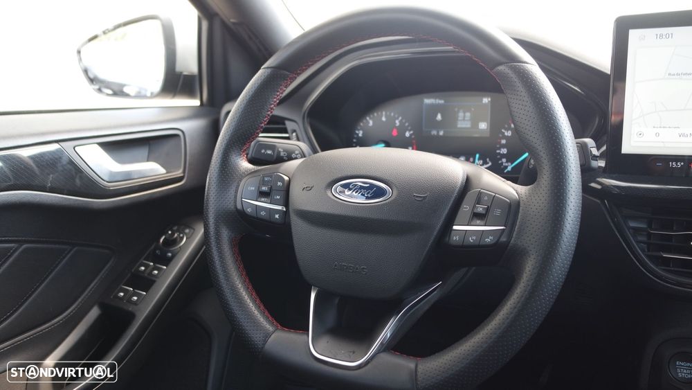 Ford Focus 1.0 EcoBoost ST-Line - 15