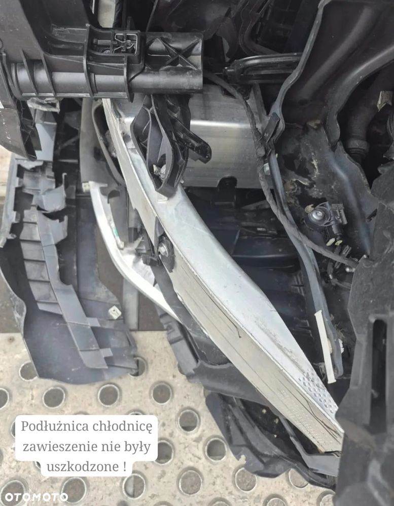 BMW Seria 7 740i - 31
