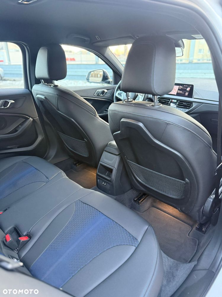 BMW Seria 1 118i M Sport - 22