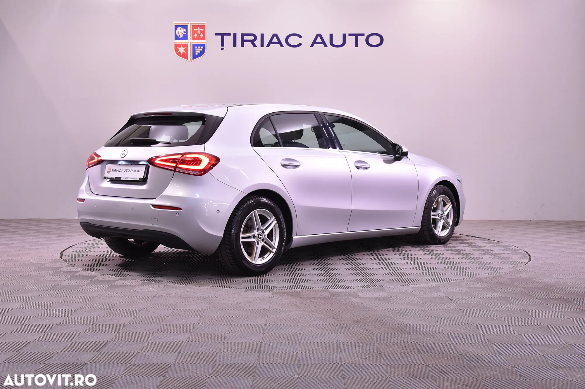 Mercedes-Benz A 200 d 4Matic 8G-DCT - 5