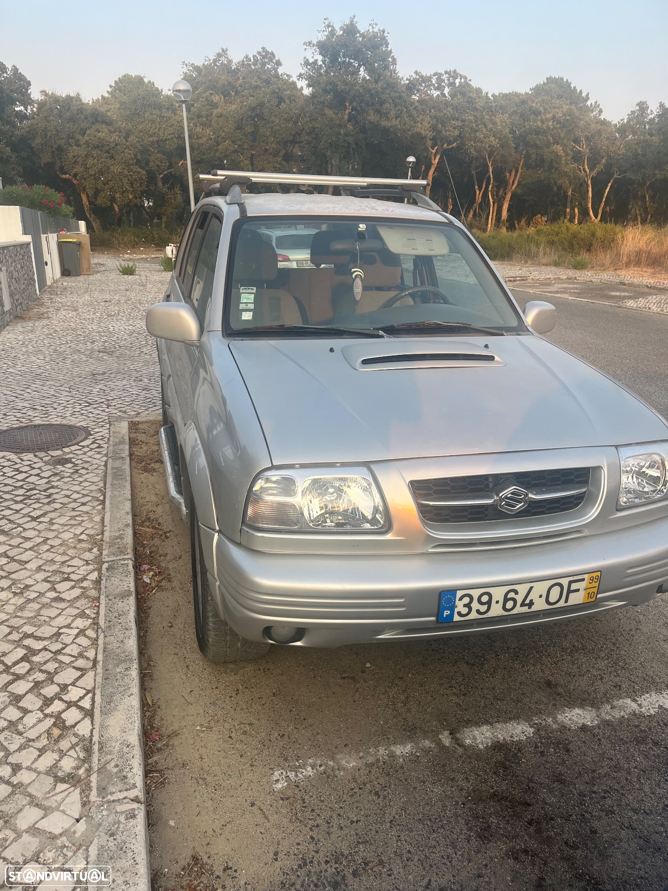 Suzuki Grand Vitara Metal Top 2.0 TDi - 12