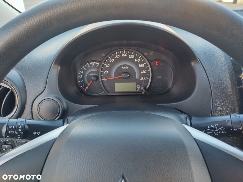 Mitsubishi Space Star 1.0 - 9