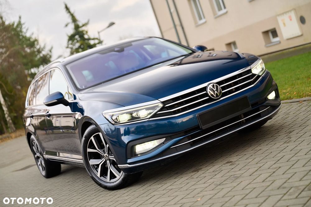 Volkswagen Passat - 4