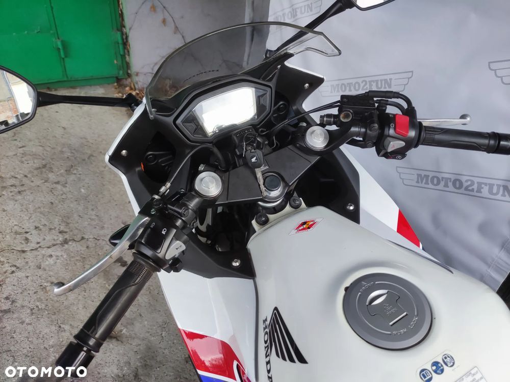 Honda CBR - 9
