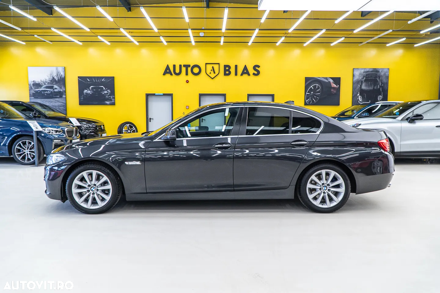 BMW Seria 5 525d xDrive Aut. Luxury Line - 17