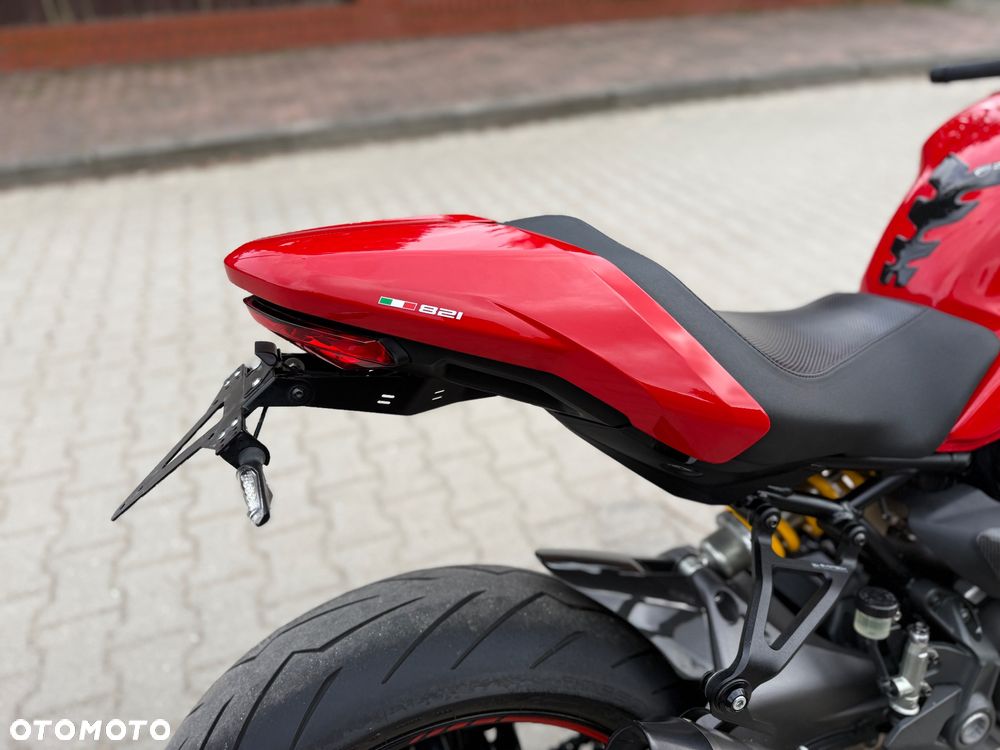 Ducati Monster - 11