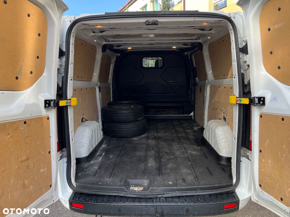 Ford Transit custom - 19