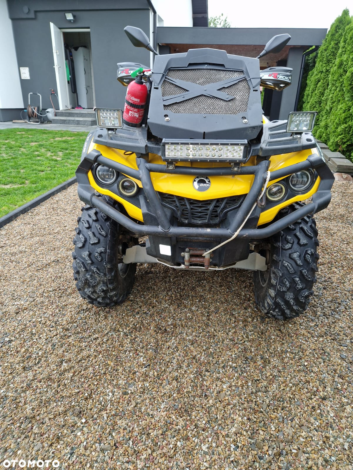 Can-Am Outlander - 5