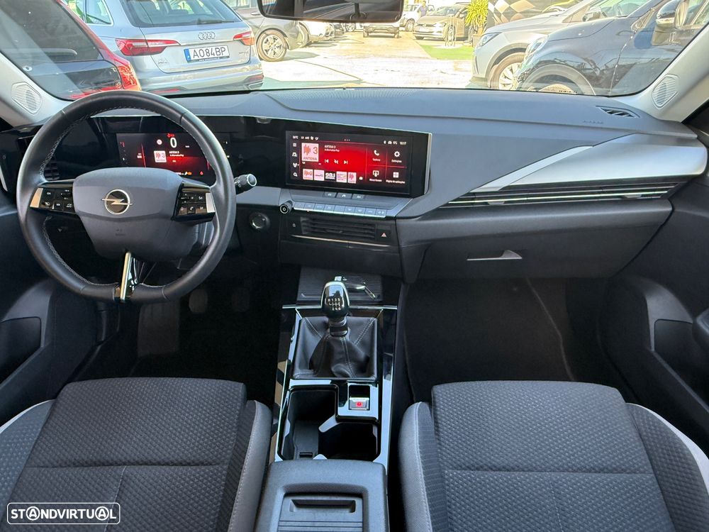 Opel Astra 1.5 D Elegance - 28