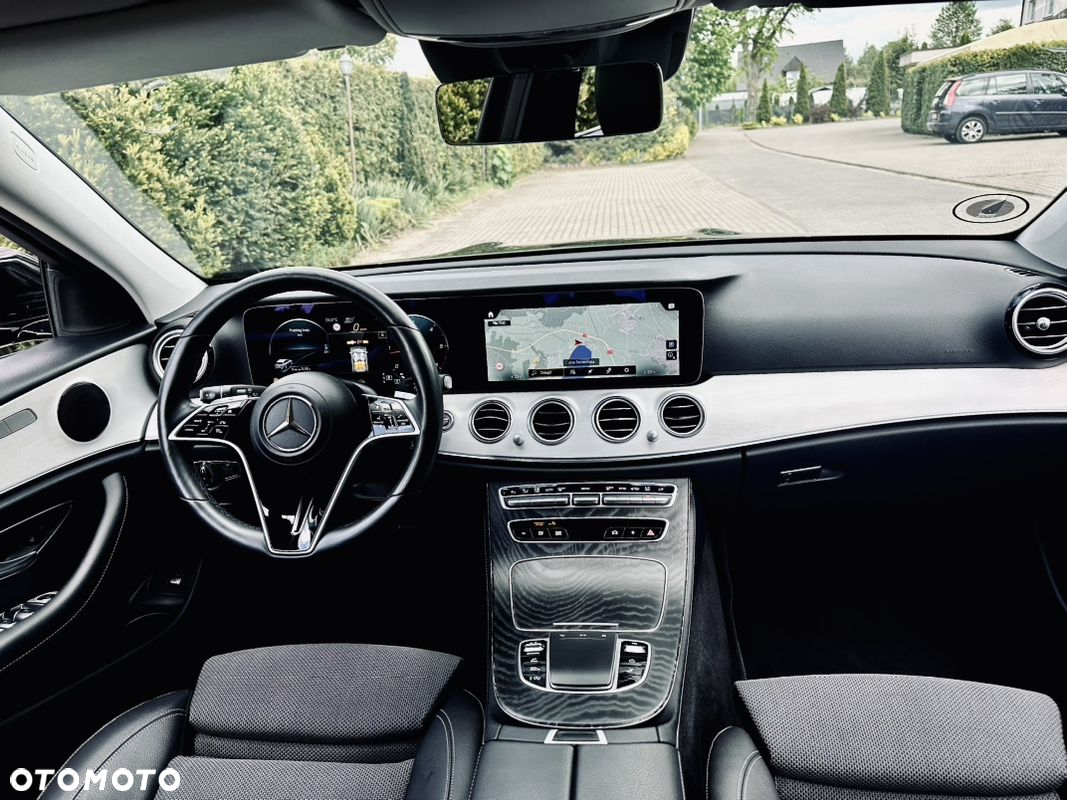 Mercedes-Benz Klasa E 220 d Avantgarde - 28