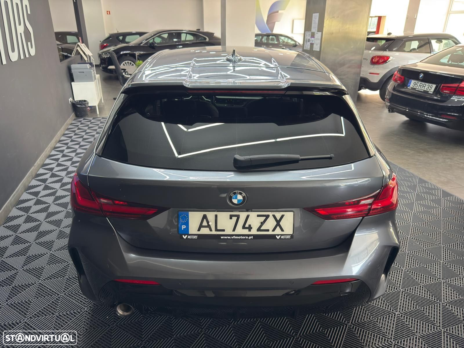 BMW 116 d Pack Desportivo M Auto - 9
