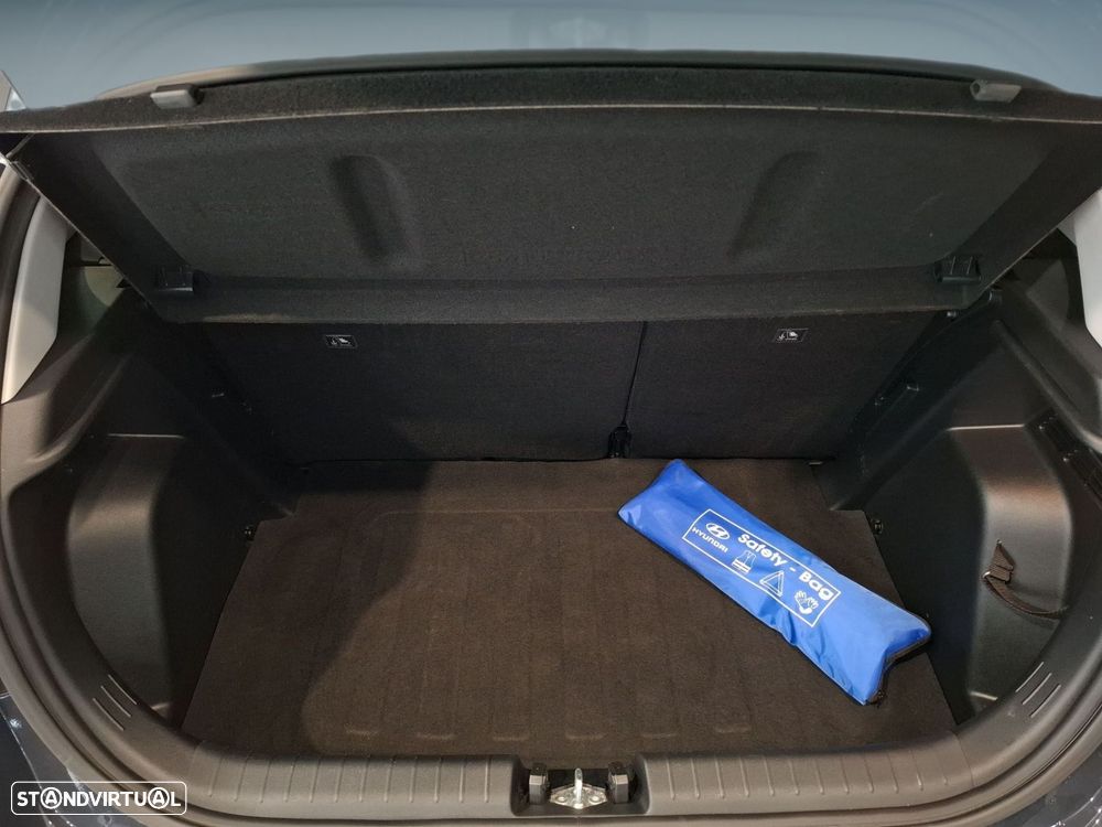 Hyundai i20 1.2 MPi Comfort - 23