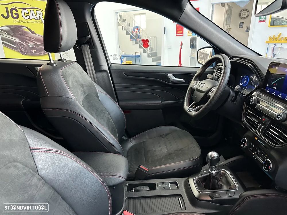 Ford Kuga 1.5 EcoBoost ST-Line - 19