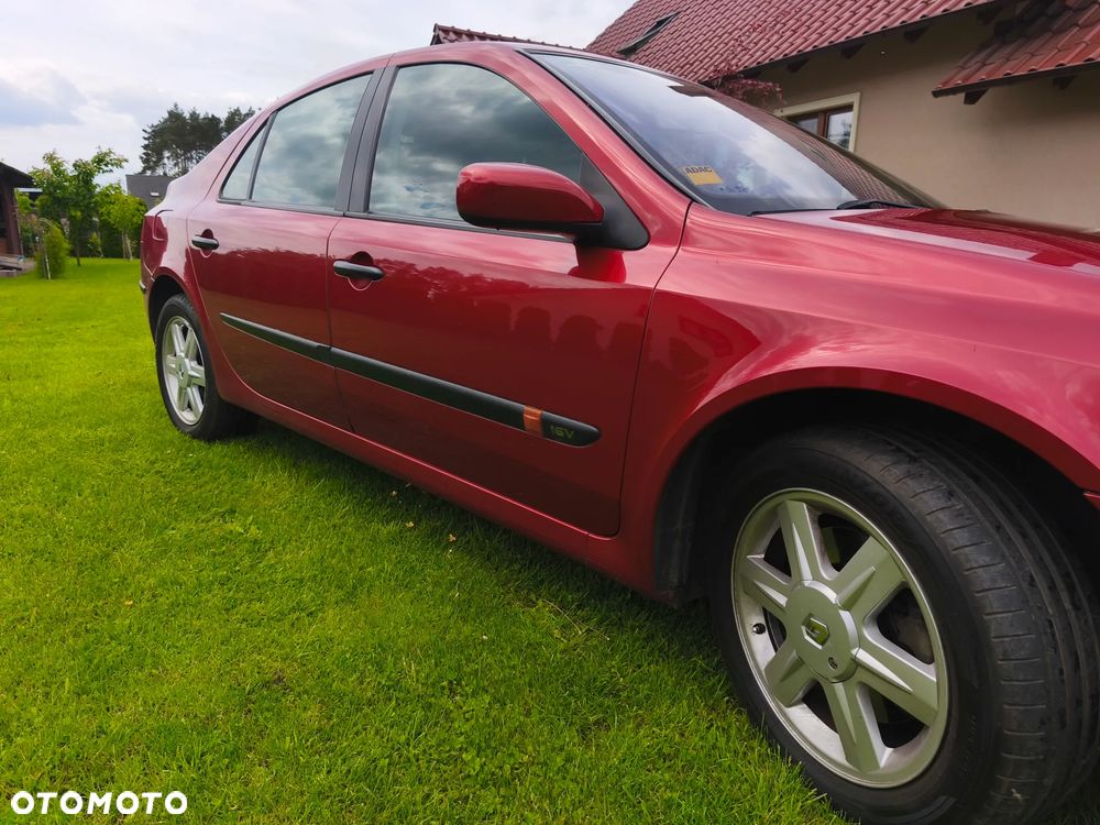 Renault Laguna 1.6 Emotion - 10