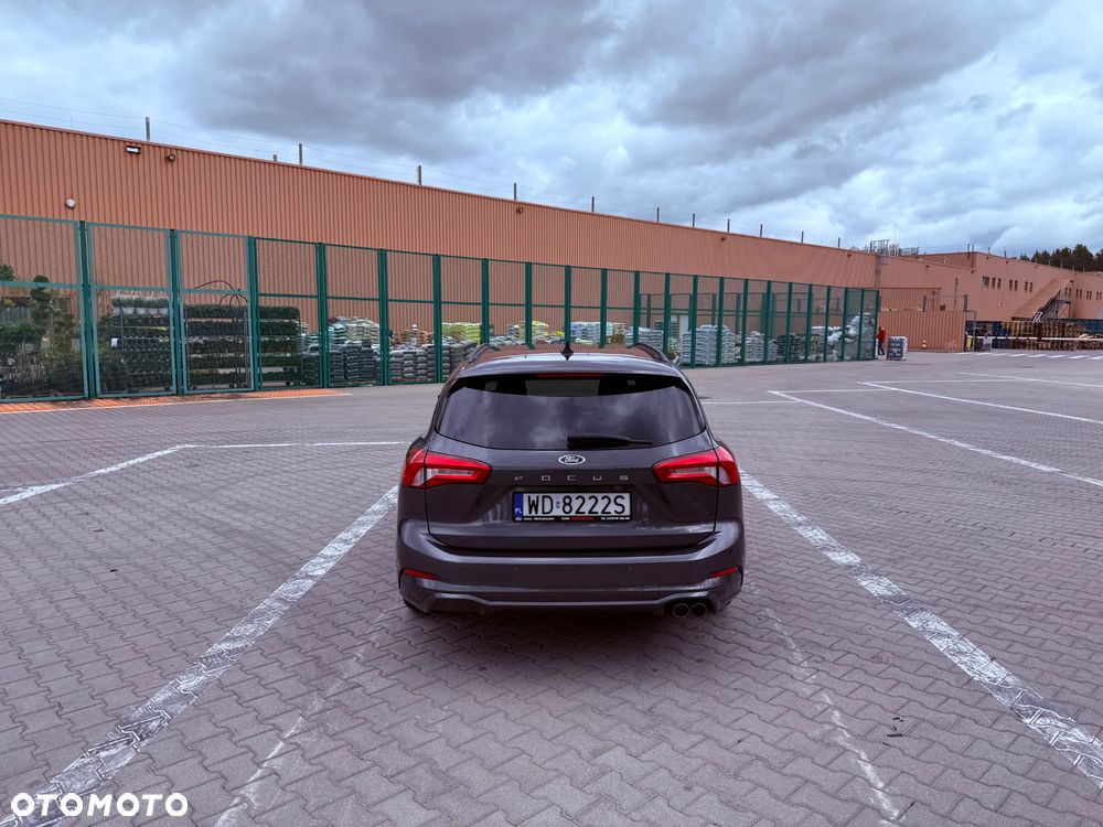 Ford Focus 1.5 EcoBoost ST-Line - 6
