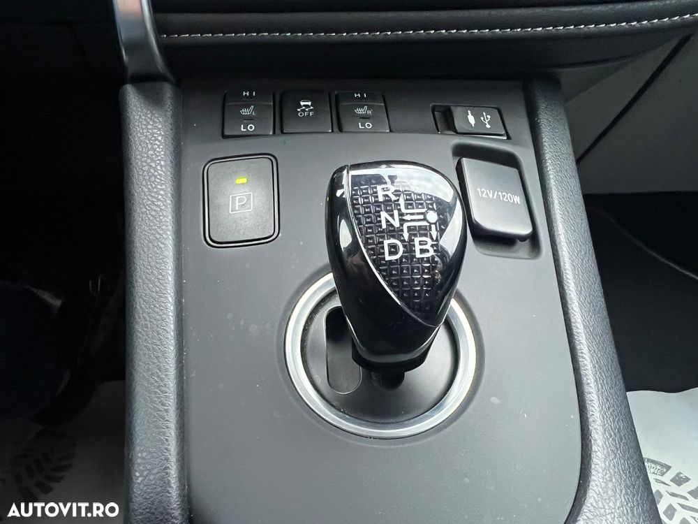 Toyota Auris 1.8 L VVT-i Sol+ - 11