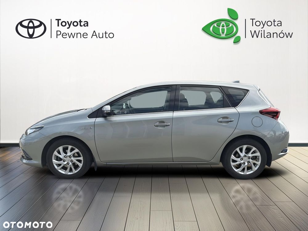 Toyota Auris - 2